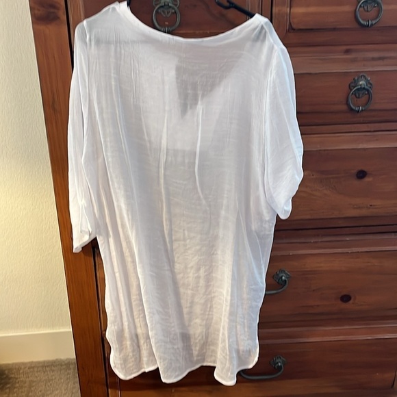 NWOT Elsie And Zoey Women’s White Swim Coverup Top Size L/XL - Picture 5 of 8